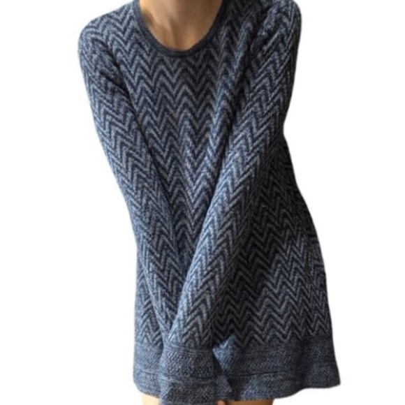 Eight Eight Eight Knitted Tunic Top - Picture 10 of 12